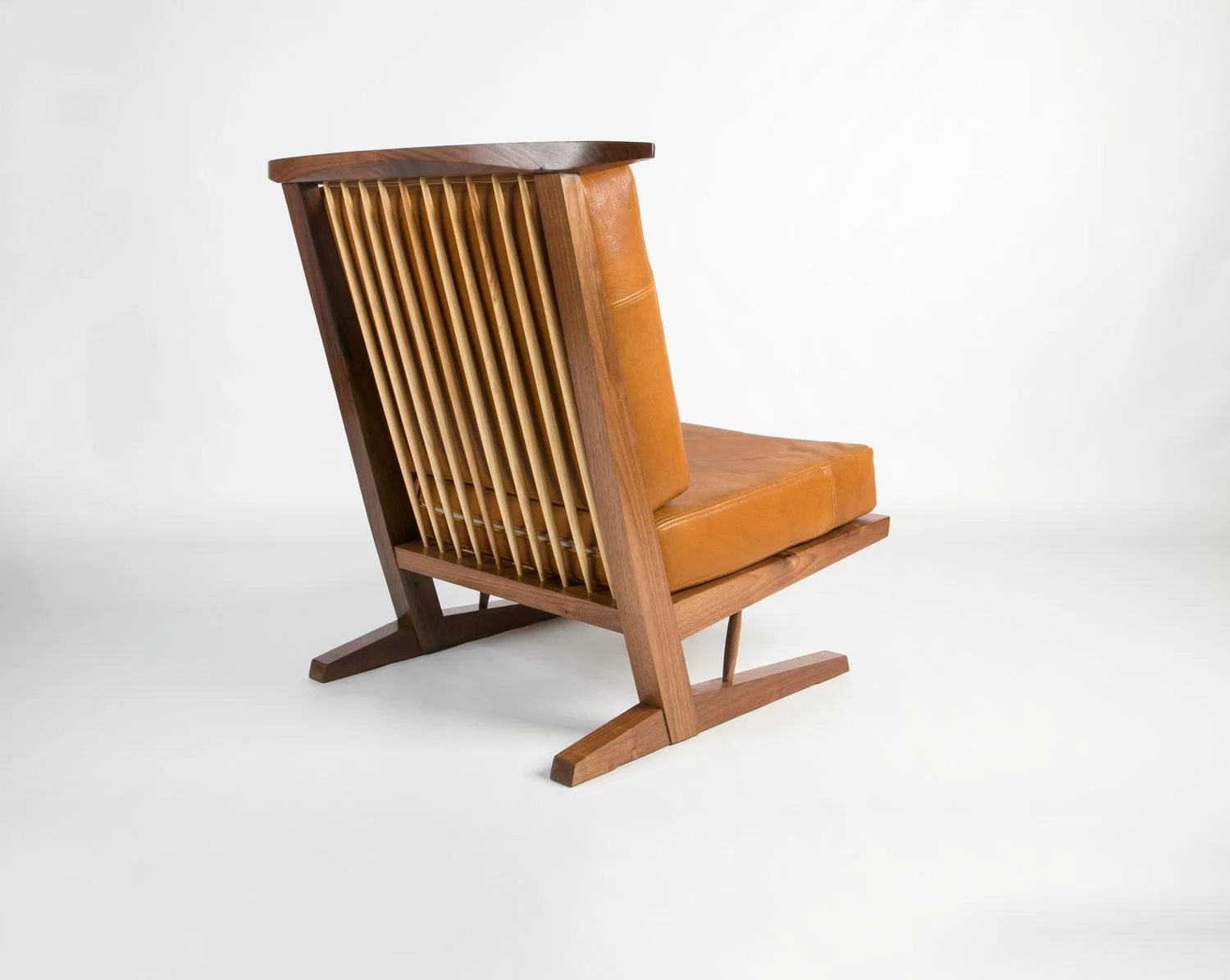 conoid-cushion-carousel-7-1