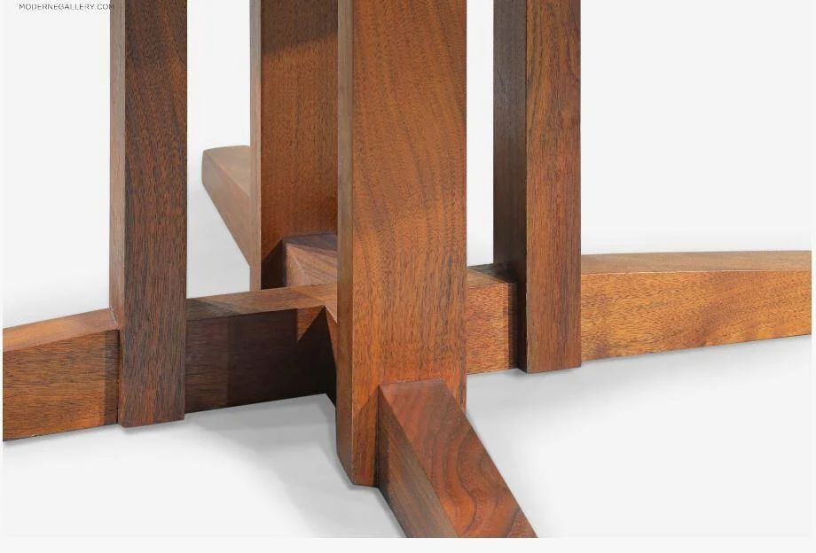 round-dining-table-carousel-1