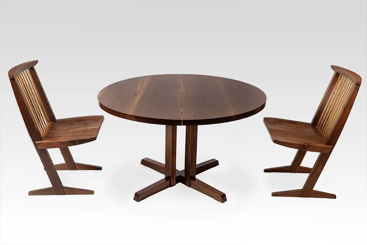round dining table